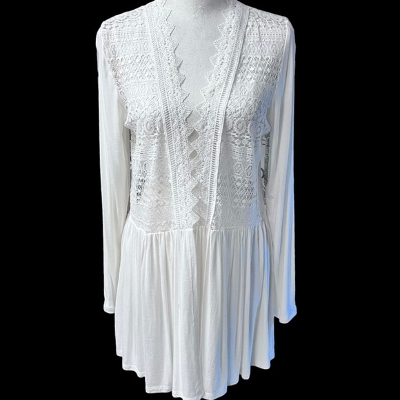 Me & U Ivory Lace Open Front Cardigan; Size Small - Picture 2 of 9